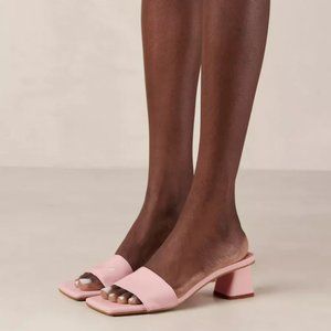 Alohas SVEGAN Squared Sandal in Candy Pink